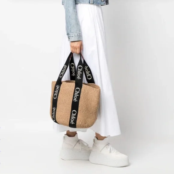 CHLOE Woody raffia tote bag - Picture 2 of 5